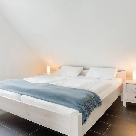 Residenz 3 *